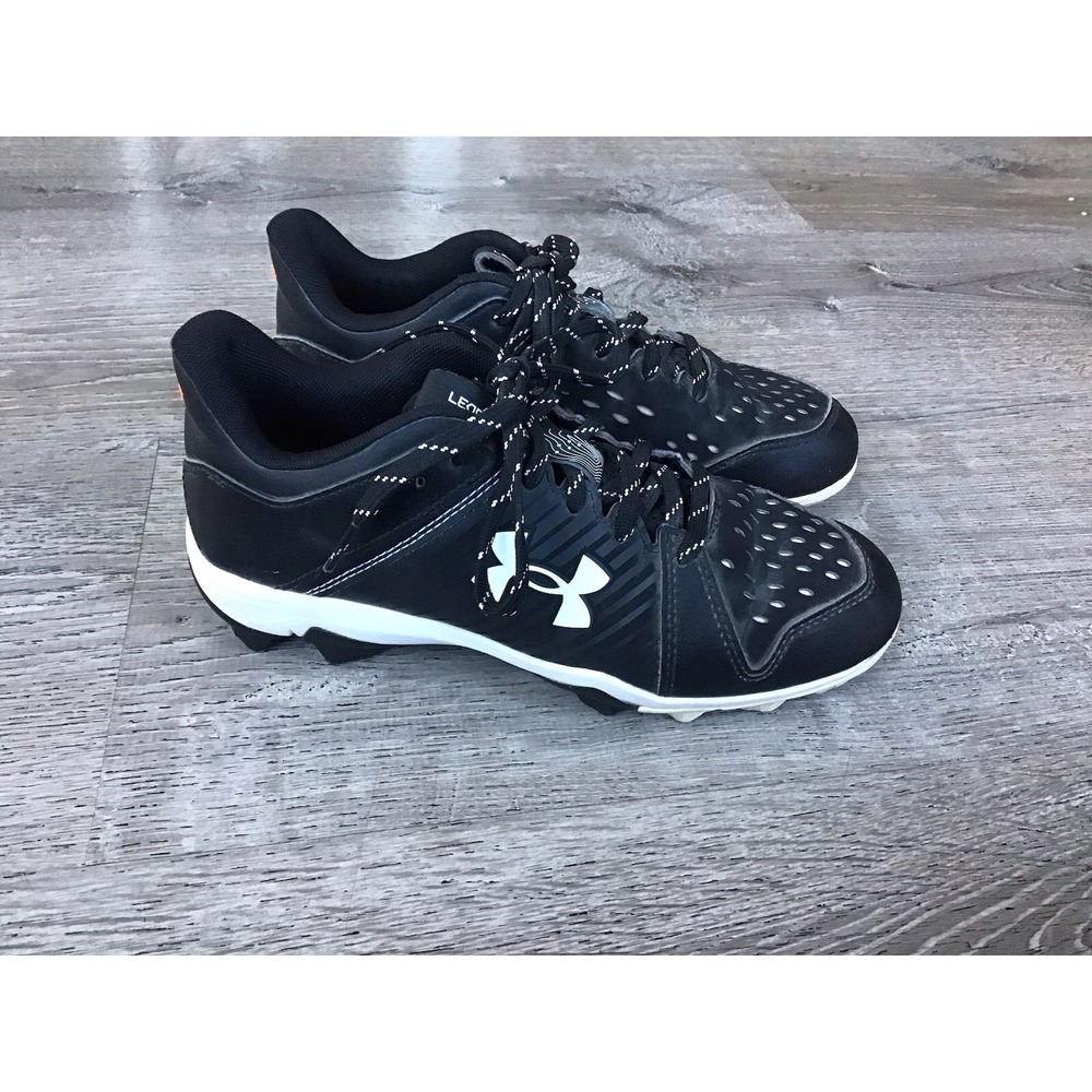 Under Armour Leadoff Low RM Black/Black 3025600-001 Youth Cleats Size 4.5Y Boys